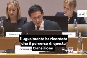 Automotive, Hoekstra: «Revisione delle norme CO2 per metà dicembre»