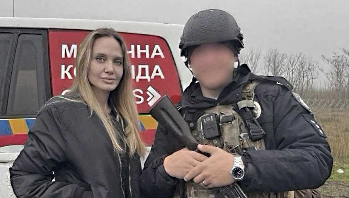 angelina jolie ucraina