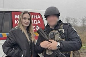 angelina jolie ucraina