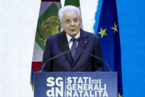 Denatalità, la ricetta di Re Sergio: «Migranti, migranti, migranti»
