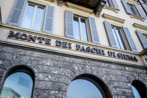 Montepaschi valuta cedole straordinarie: «Con Mediobanca puntiamo all’estero»