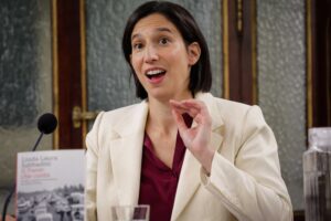 Il Pd chiede di punire chi sostiene l’economia del Paese