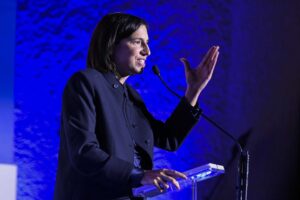 Nessuna sorpresa: Elly è la vera sconfitta