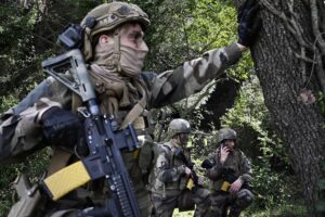 Guerra mania, torna la leva anche in Italia