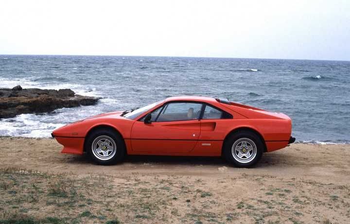 Una 308 GTB «Quattrovalvole» del 1984 (Ferrari Media)
