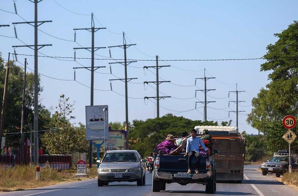 Accuse reciproche e confine in fiamme: cresce la tensione tra Cambogia e Thailandia