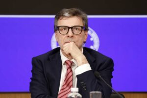Giorgetti a casa? Chi si deve dimettere è l’opposizione