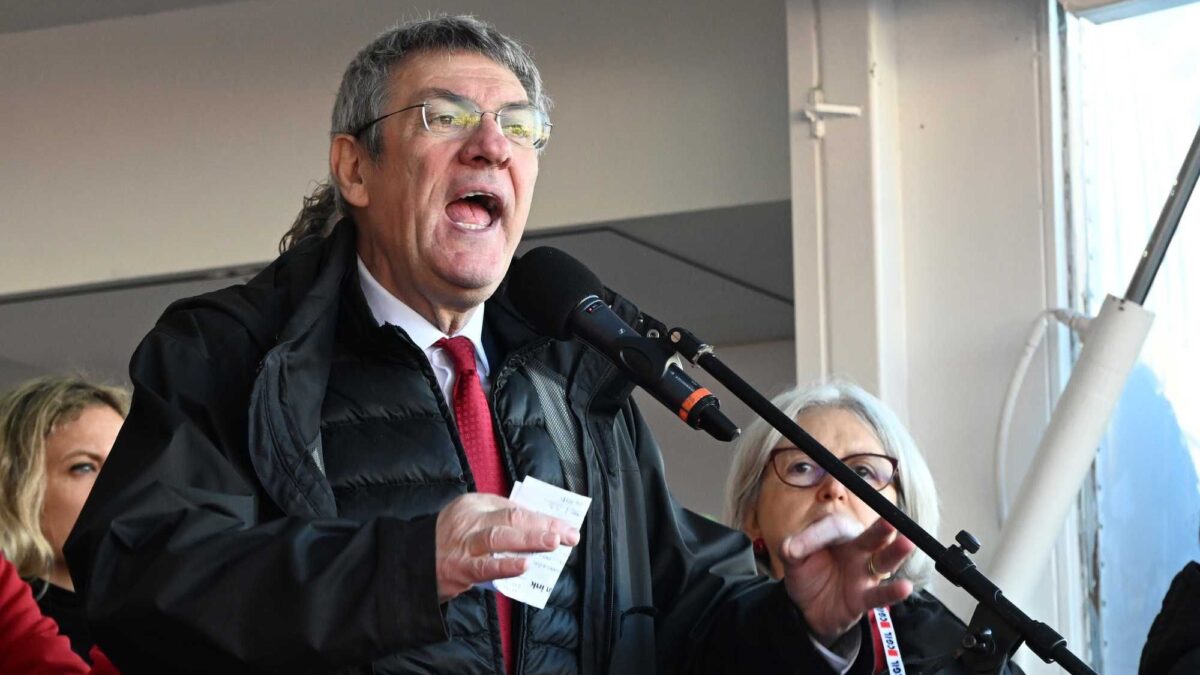 La Cgil oltraggia ancora Ramelli