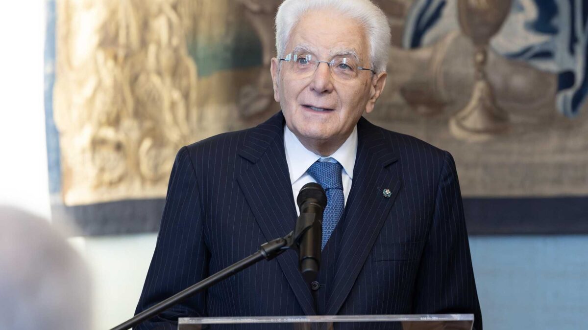 Ora lo dicono tutti: «Il Quirinale dirige il Pd»
