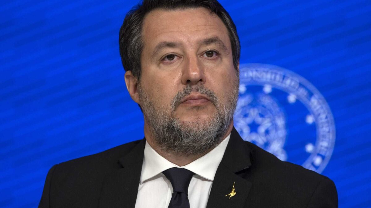 Salvini: «Una legge per non indagare chi si difende dai delinquenti»