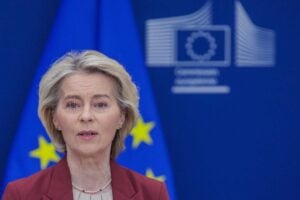 Finanza e imprese scappano dalla Ue e danno ragione a Trump e Musk