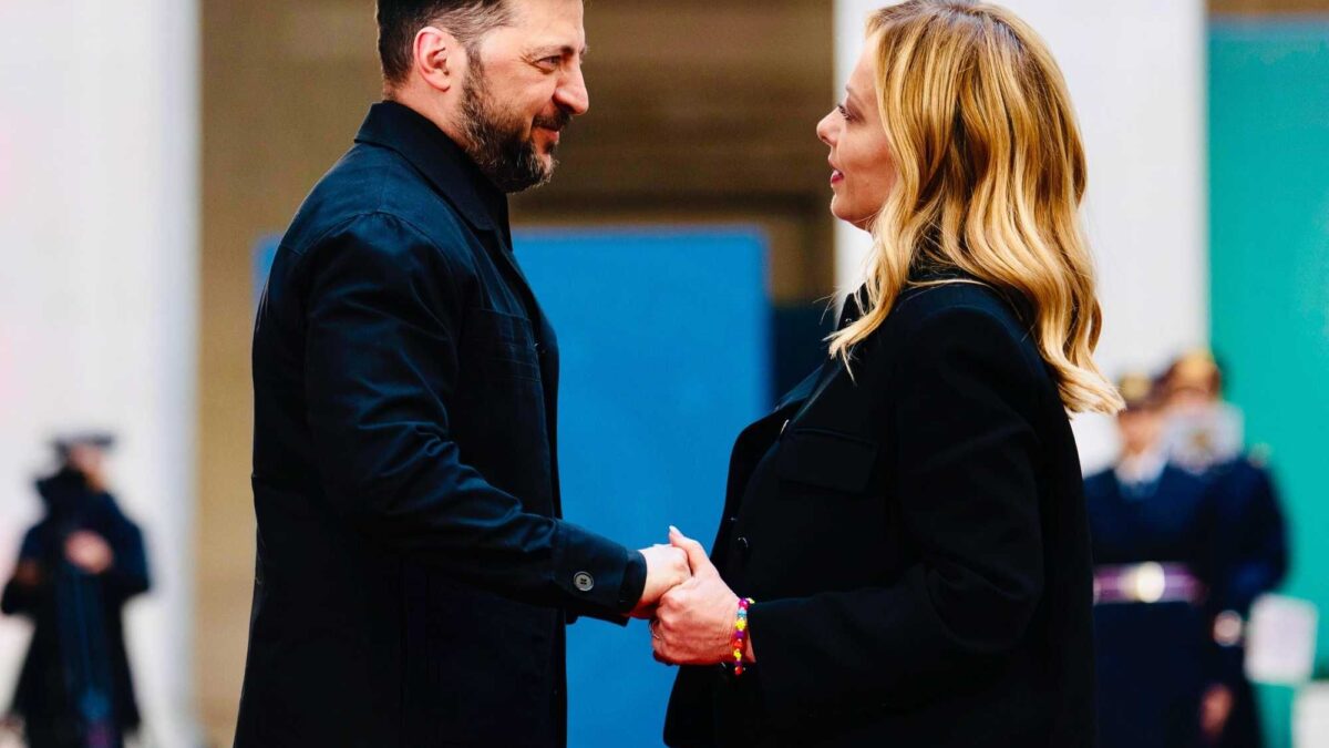 Zelensky si raccomanda al Papa e alla Meloni
