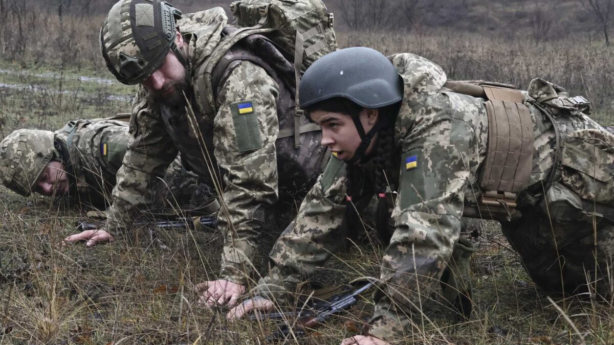 Ucraina, i soldati tedeschi tornano in Polonia mentre i russi avanzano nel Donetsk