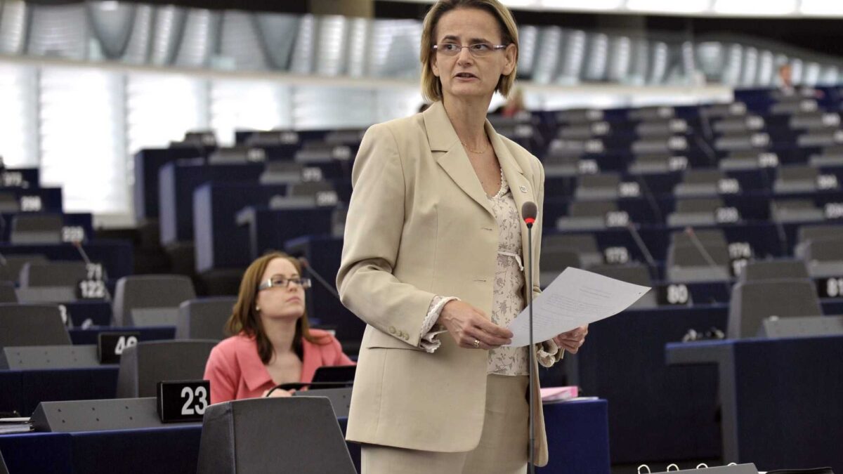 Eniko Gyori: «Ursula ha fallito. L’Europa non è in guerra con Mosca»