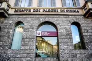 Basta l’intervento della Consob e il titolo di Mps torna a correre
