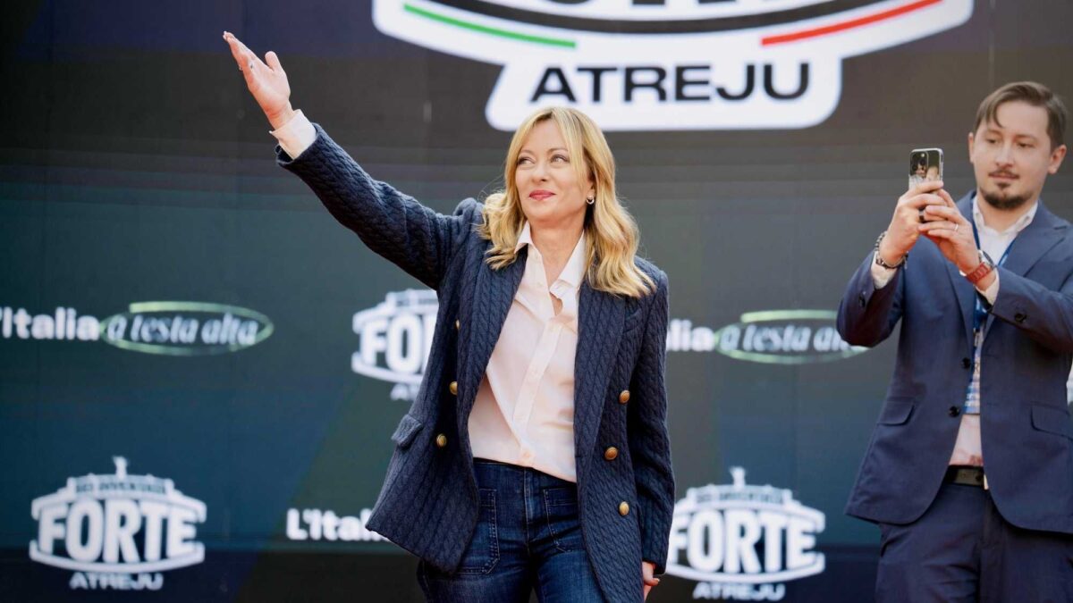 Meloni infierisce contro i compagni: «Si portano sfiga»
