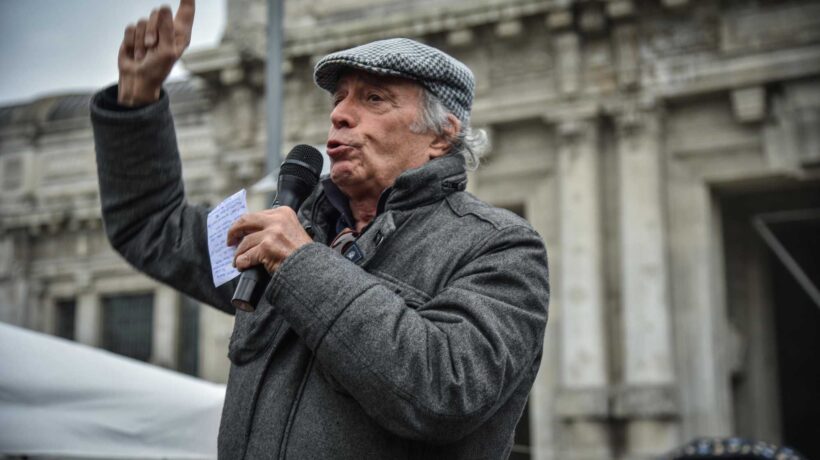 Enrico Montesano: «È l’epoca della satira “corretta”. Ho pagato per la mia indipendenza»