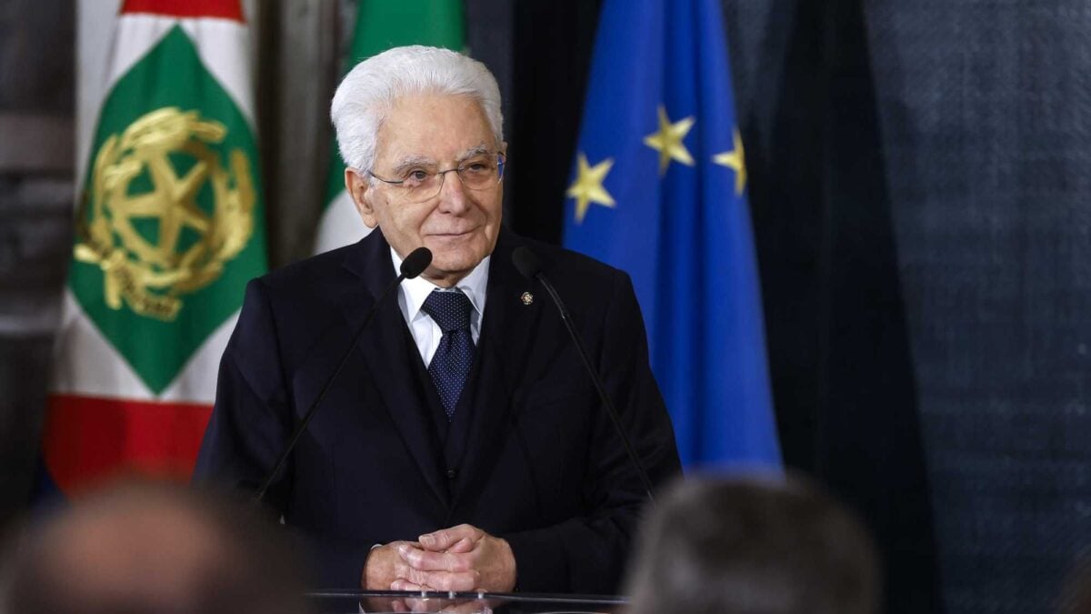 «Inno di Mameli», si cambia: sparisce il «sì»