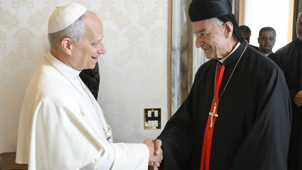 Giallo sulla presunta frase rivolta alla Curia: «Culatt… tutti insieme»