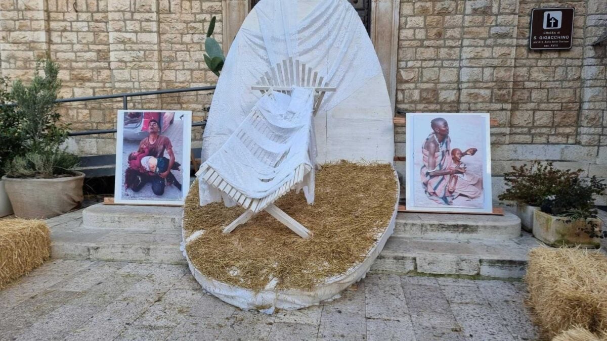 Il prete di Terlizzi fa sparire Gesù e ribalta il messaggio del Vangelo
