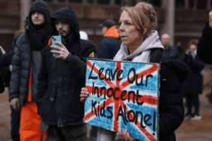 Critichi i migranti? Niente bambini