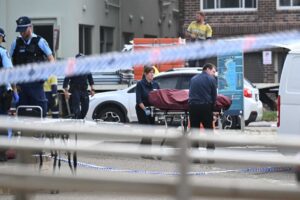 A Bondi Beach solamente due agenti. L’attentatore si sveglia dal coma