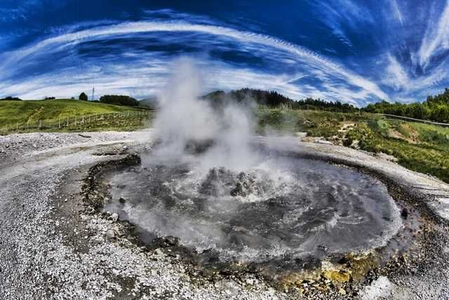 Energia geotermica: la lunga storia italiana che nasce in Toscana