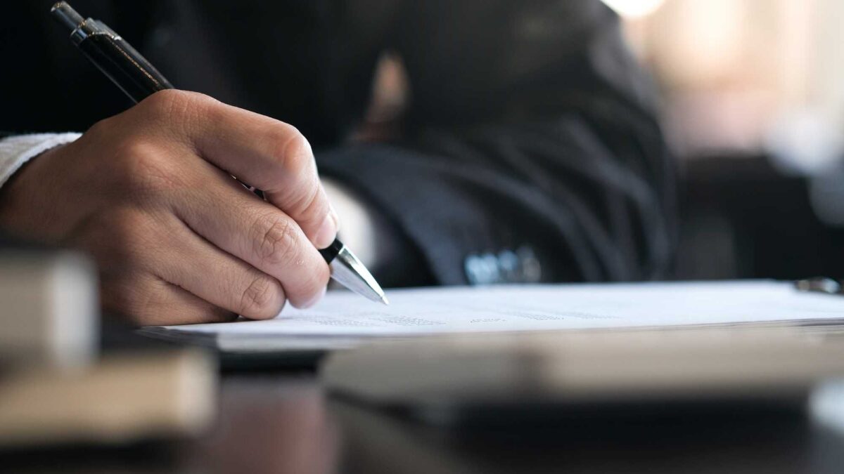 I nostri lettori non ci stanno: «Questo è un verdetto politico»