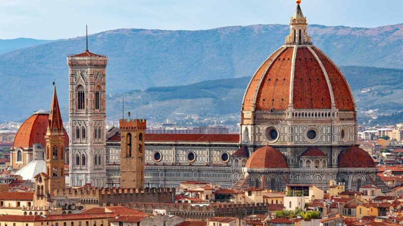 «Multinazionale» della truffa spolpa il Duomo di Firenze: rubati due milioni alla Onlus