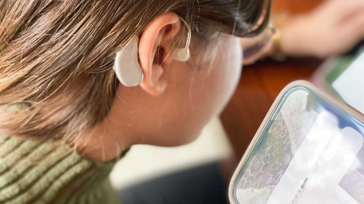 Nuova app di Amplifon per assistere i clienti