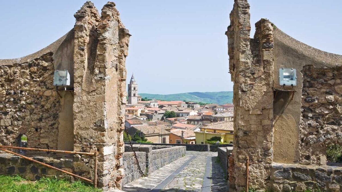 Sulle tracce del «Fantastico medioevo» lucano