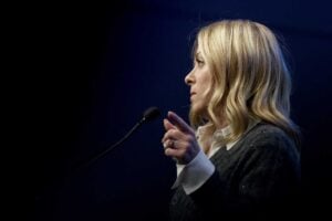 Meloni blinda il decreto per l’Ucraina: «Si farà»