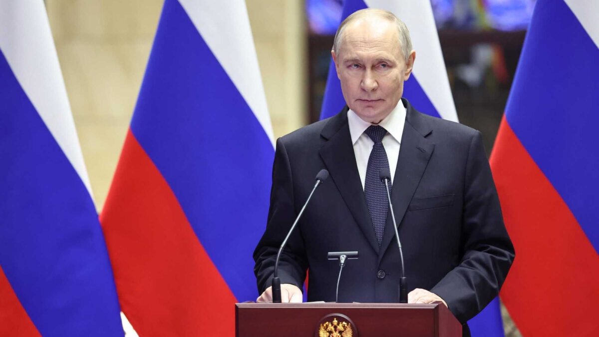 Putin: «Leader dell’Unione maialini di Biden»