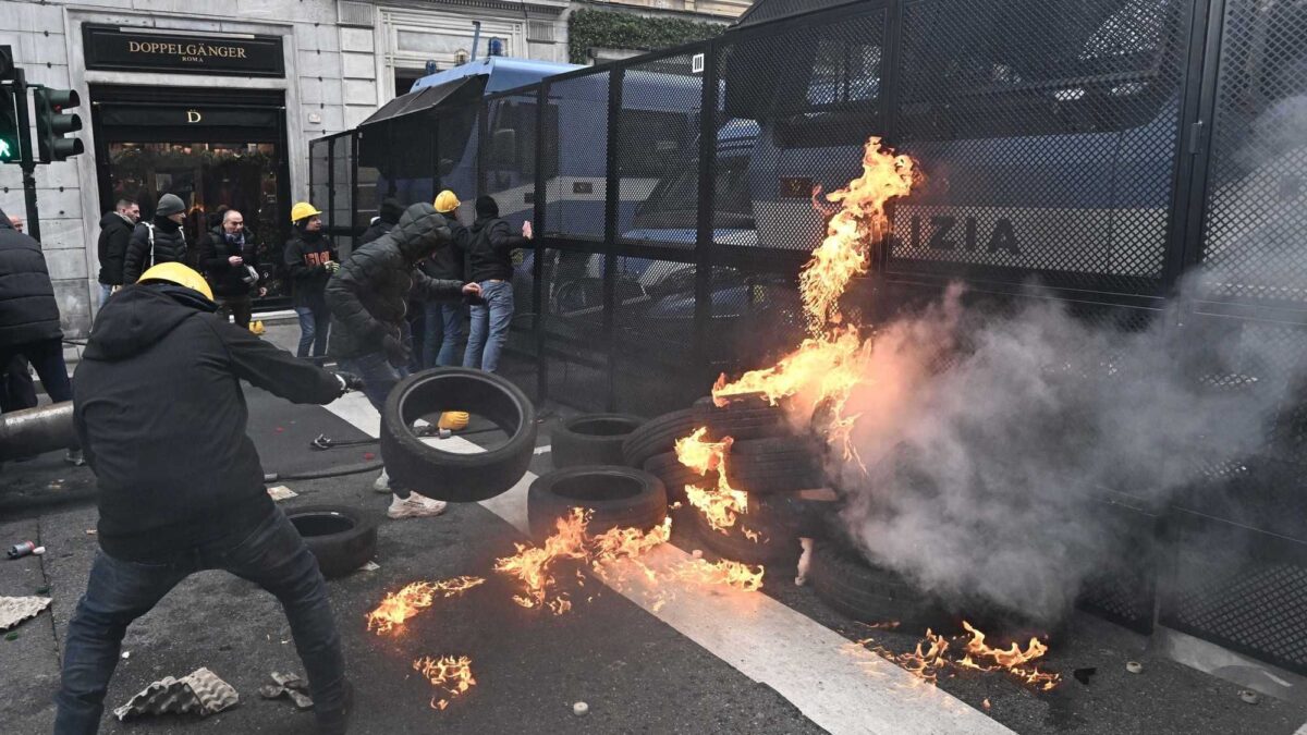 Genova, aperta indagine sugli scontri