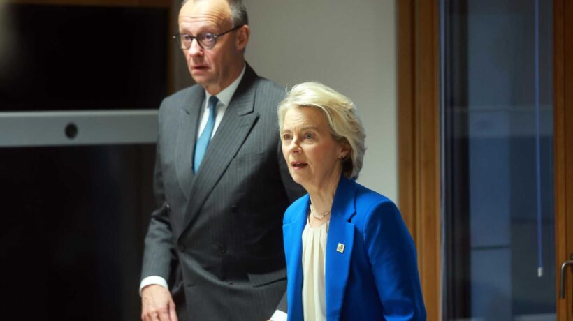 Presi a schiaffi Ursula e Merz, la Ue ora è guidata da Italia e Francia