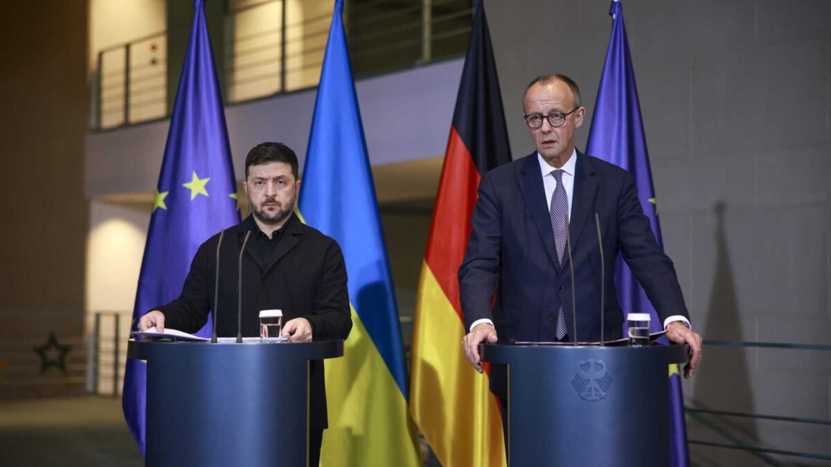 Gli Usa: «Risolto il 90% dei problemi». Ma Zelensky tergiversa sui territori