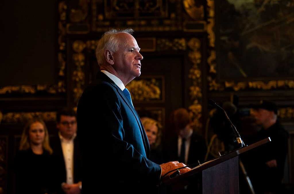Minnesota, Walz si ritira travolto dallo scandalo