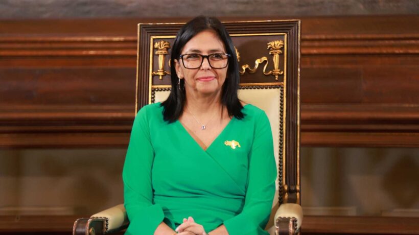 Repressione interna e omaggio a Chávez: le mosse di Rodríguez