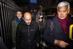 Crans-Montana: «Pericolo di fuga», i coniugi Moretti vengono finalmente messi agli arresti