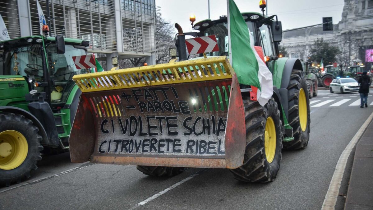 Agricoltori rovinati per una briciola di Pil
