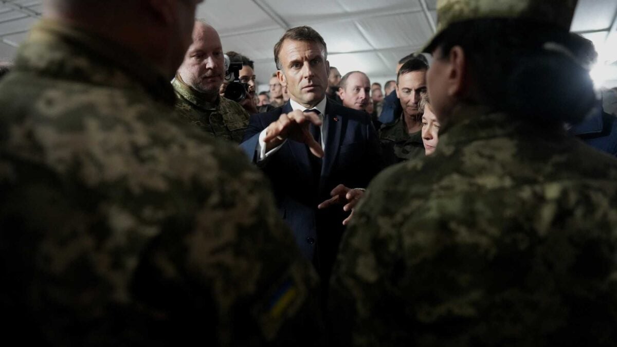 Parigi: 6.000 soldati a Kiev dopo la tregua