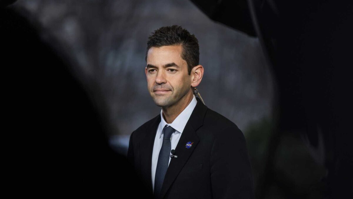 «Riprenderci la Luna e sbarcare su Marte: l’obiettivo di Trump è quello della Nasa»