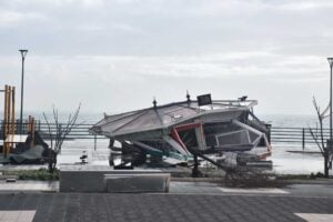 Mareggiate fuori dalle polizze, caos rimborsi