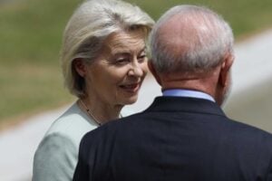 Meglio farci annettere agli Usa che morire di Ue