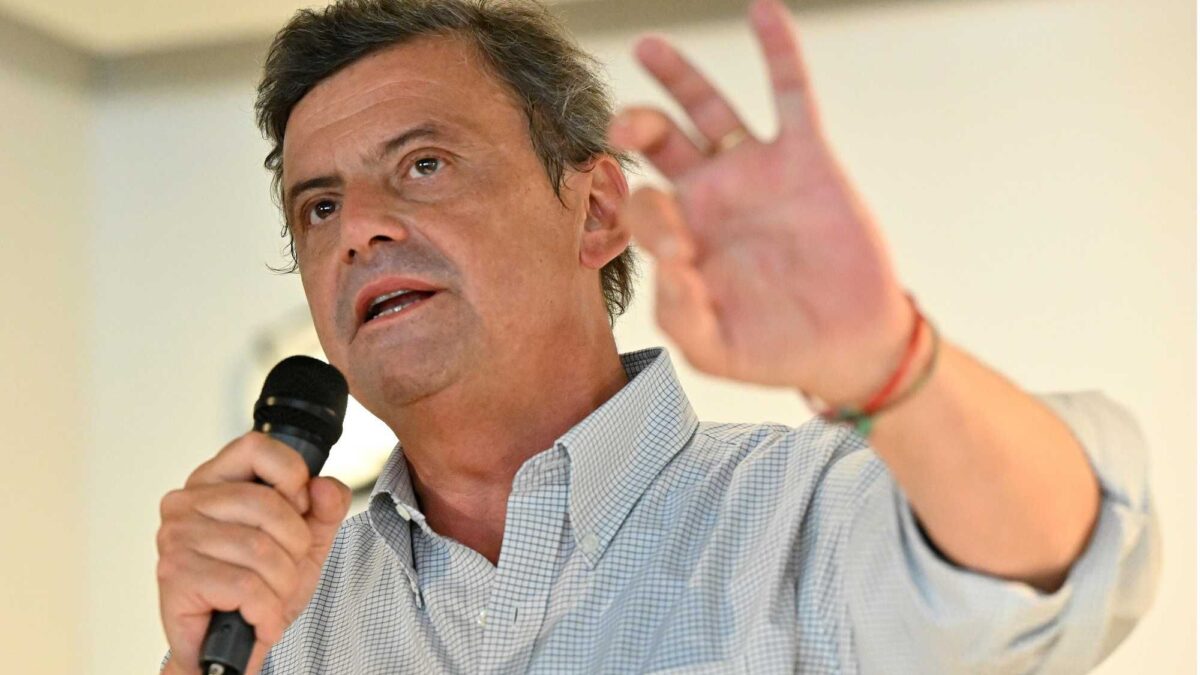Fi corteggia Calenda. Con la benedizione del fratello del Cav