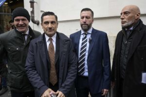L’opposizione scimmiotta i partigiani per un convegno sulla remigrazione