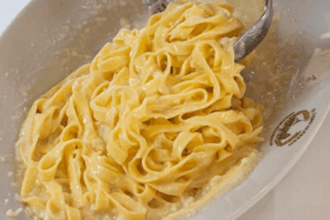 Dopo imperatori, Papi e Savoia, Roma ebbe pure il suo «re delle fettuccine»