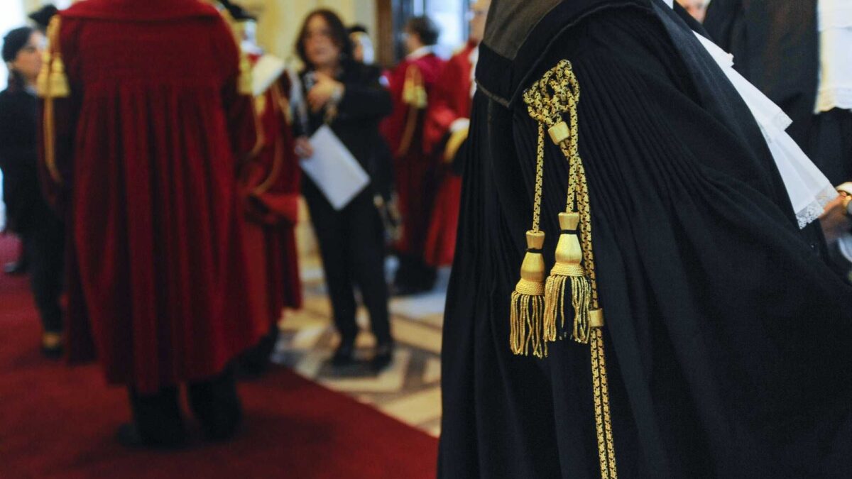 Dividere chi accusa da chi giudica è una forma di rispetto per i cittadini