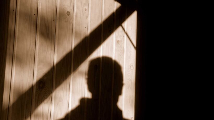 Bengalese fa sesso con una bambina e la mette incinta: prende solo 5 anni