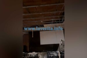 Le immagini del controsoffitto crollato nella villa di Totti: nuova lite con Ilary Blasi